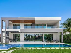 493 Holiday Dr, Hallandale Beach FL 33009