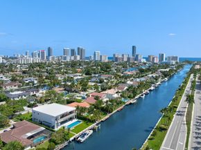493 Holiday Dr, Hallandale Beach FL 33009