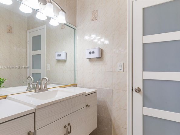 2670 SW 119th Ct, Miami FL 33175