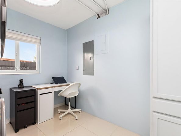 2670 SW 119th Ct, Miami FL 33175