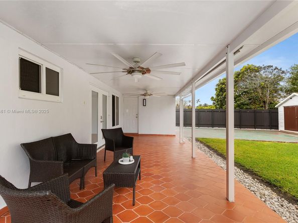 2670 SW 119th Ct, Miami FL 33175