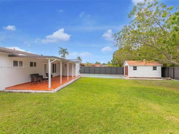 2670 SW 119th Ct, Miami FL 33175