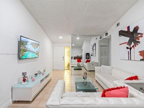 13 NW 108th Ct, Miami FL 33172