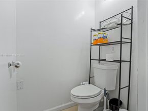 13 NW 108th Ct, Miami FL 33172