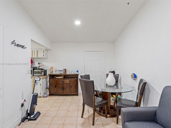 13 NW 108th Ct, Miami FL 33172