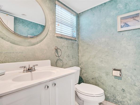 1770 S Ocean Blvd 203, Lauderdale By The Sea FL 33062