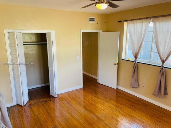 1400 NE 148th St, Miami FL 33161