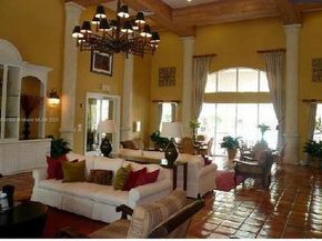 160 SW 117th Ter 6102, Pembroke Pines FL 33025