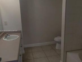 160 SW 117th Ter 6102, Pembroke Pines FL 33025