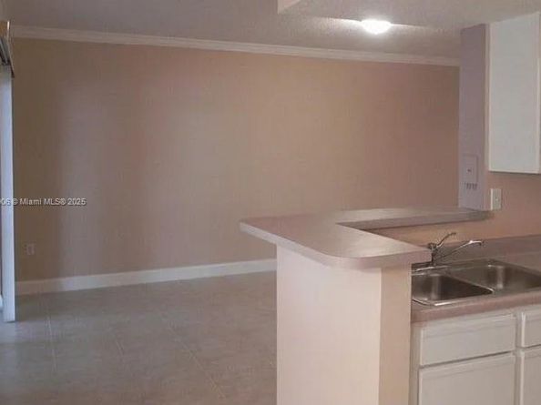 160 SW 117th Ter 6102, Pembroke Pines FL 33025
