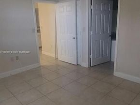 160 SW 117th Ter 6102, Pembroke Pines FL 33025