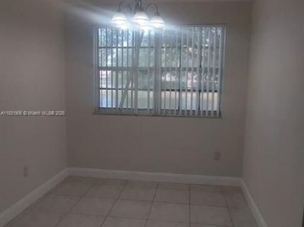160 SW 117th Ter 6102, Pembroke Pines FL 33025