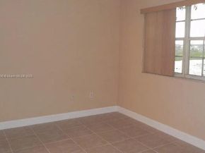 160 SW 117th Ter 6102, Pembroke Pines FL 33025