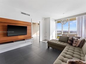 1100 Biscayne Blvd 4502, Miami FL 33132