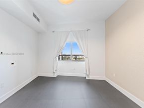 1100 Biscayne Blvd 4502, Miami FL 33132