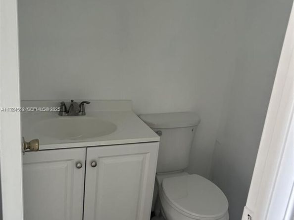 7735 NW 79th Ave 214, Tamarac FL 33321