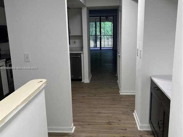 7735 NW 79th Ave 214, Tamarac FL 33321