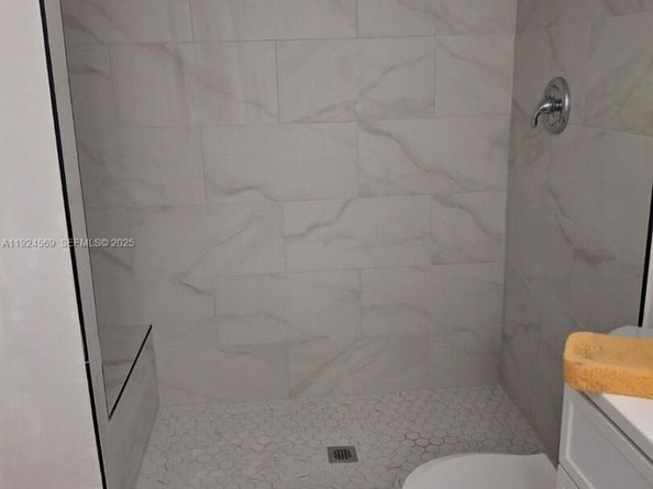 7735 NW 79th Ave 214, Tamarac FL 33321