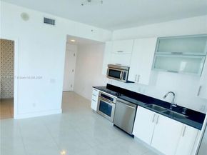60 SW 13th St 5013, Miami FL 33130