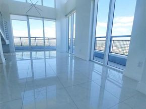 60 SW 13th St 5013, Miami FL 33130
