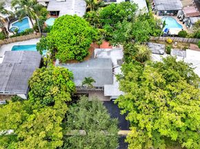 Undisclosed Address #A11826745, Hollywood FL 33023