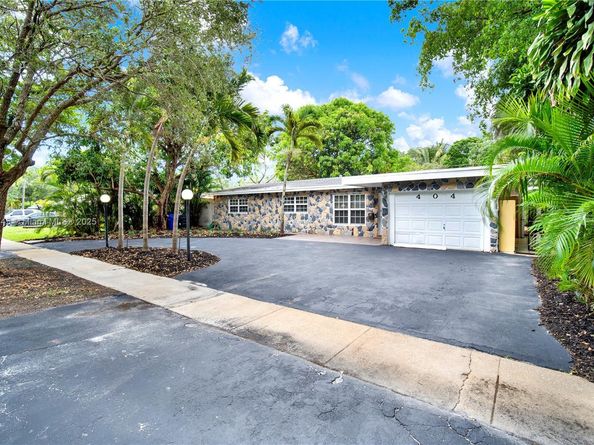 Undisclosed Address #A11826745, Hollywood FL 33023