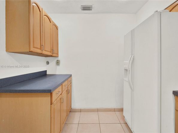 Undisclosed Address #A11826745, Hollywood FL 33023