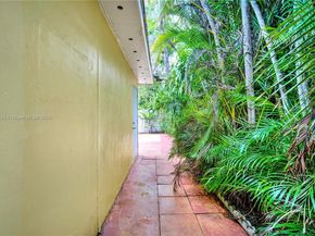 Undisclosed Address #A11826745, Hollywood FL 33023