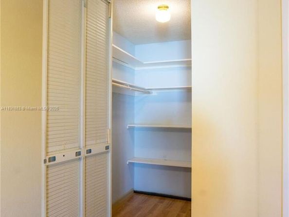 13949 SW 84th St 801, Miami FL 33183