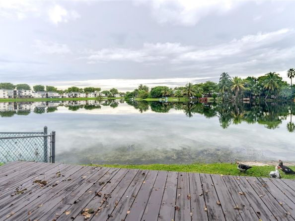 13949 SW 84th St 801, Miami FL 33183