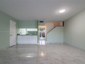 13949 SW 84th St 801, Miami FL 33183