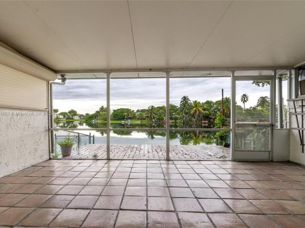 13949 SW 84th St 801, Miami FL 33183