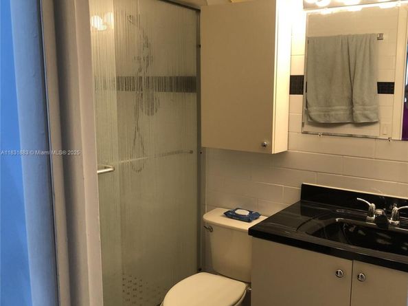 13949 SW 84th St 801, Miami FL 33183
