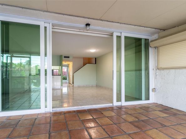 13949 SW 84th St 801, Miami FL 33183