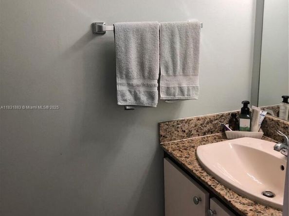 13949 SW 84th St 801, Miami FL 33183