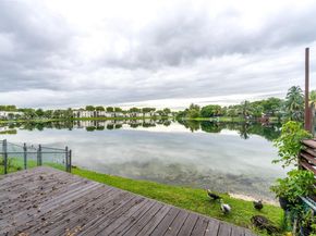 13949 SW 84th St 801, Miami FL 33183