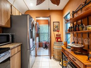 8044 NW 41st Ct, Sunrise FL 33351
