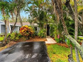 8044 NW 41st Ct, Sunrise FL 33351