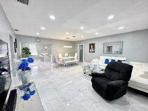 460 NE 169th St, North Miami Beach FL 33162