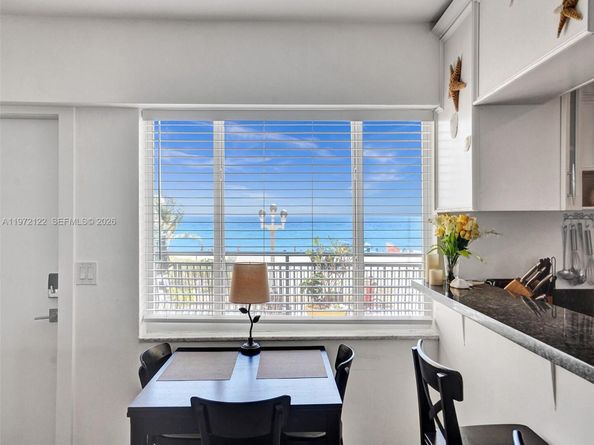 1815 N Surf Rd 202, Hollywood FL 33019