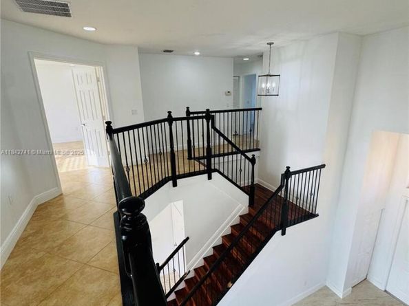 9083 Dupont Pl, Wellington FL 33414