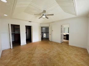 9083 Dupont Pl, Wellington FL 33414