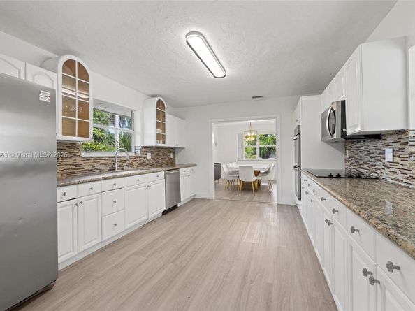 1254 Polk St, Hollywood FL 33019