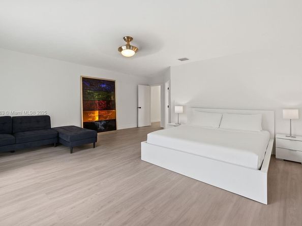 1254 Polk St, Hollywood FL 33019