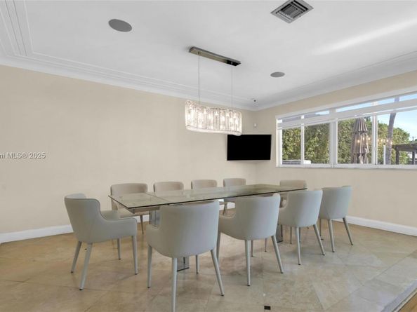 1000 S Shore Dr, Miami Beach FL 33141