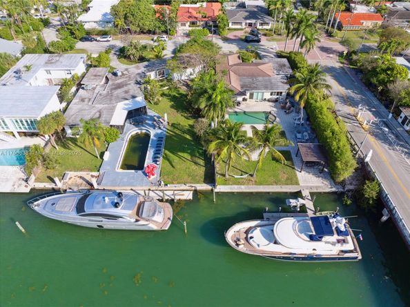 1000 S Shore Dr, Miami Beach FL 33141