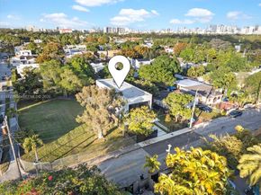 2285 SW 17th Ter, Miami FL 33145