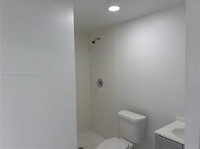 330 N 69th Way, Hollywood FL 33024