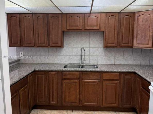 7000 NW 186th St 4226, Hialeah FL 33015