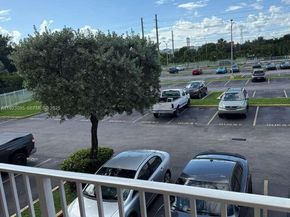 7000 NW 186th St 4226, Hialeah FL 33015